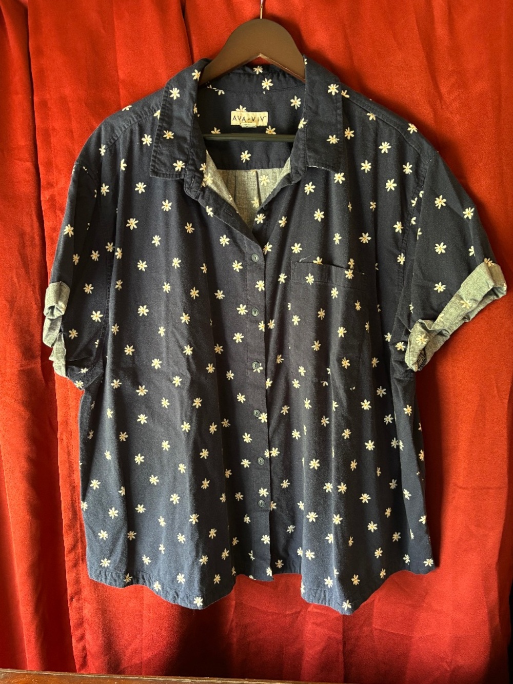 AVA & VIV WOMEN’S BUTTON FRONT  BLOUSE